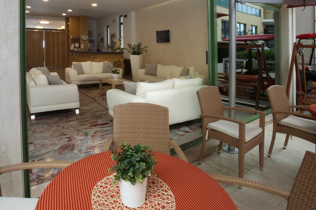 Hotel International Gabicce Mare Exterior foto