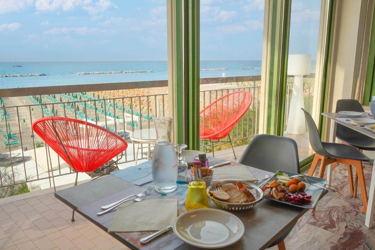 Hotel International Gabicce Mare Exterior foto